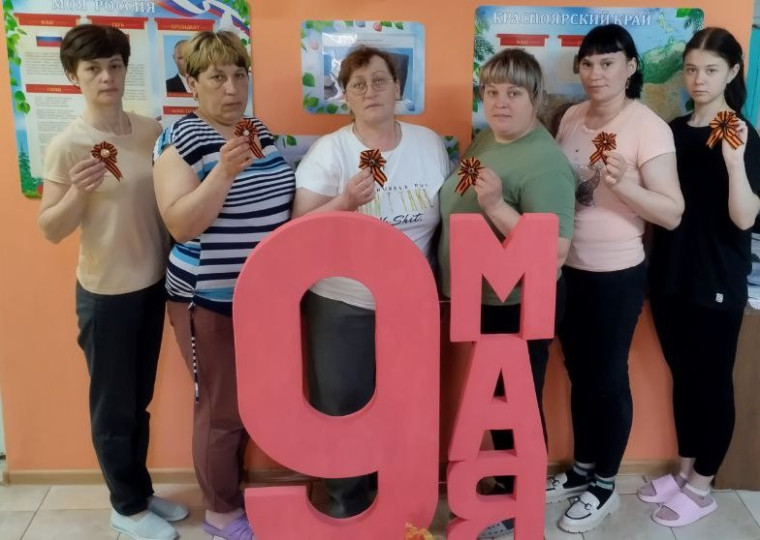 Мастер-класс «Брошь Георгиевская лента».